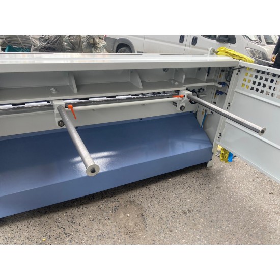 SAYMAK REDÜKTÖRLÜ GİYOTİN MAKAS 2 MT 3 MM SRGM-H 2060*3 SAYMAK REDÜKTÖRLÜ GİYOTİN MAKAS 2 MT 3 MM SRGM-H 2060*3